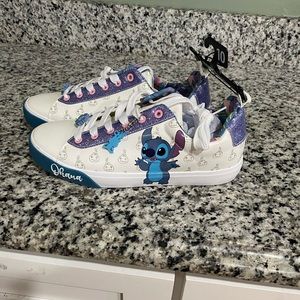 Women's Disney Stitch Low Top Lace Up Sneaker, Blue Size 10 NWT Charm Keychain